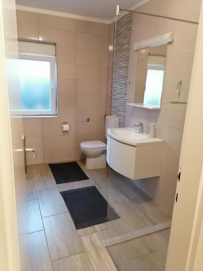 Apartman 2 Punta Pakoštane Eksteriør bilde